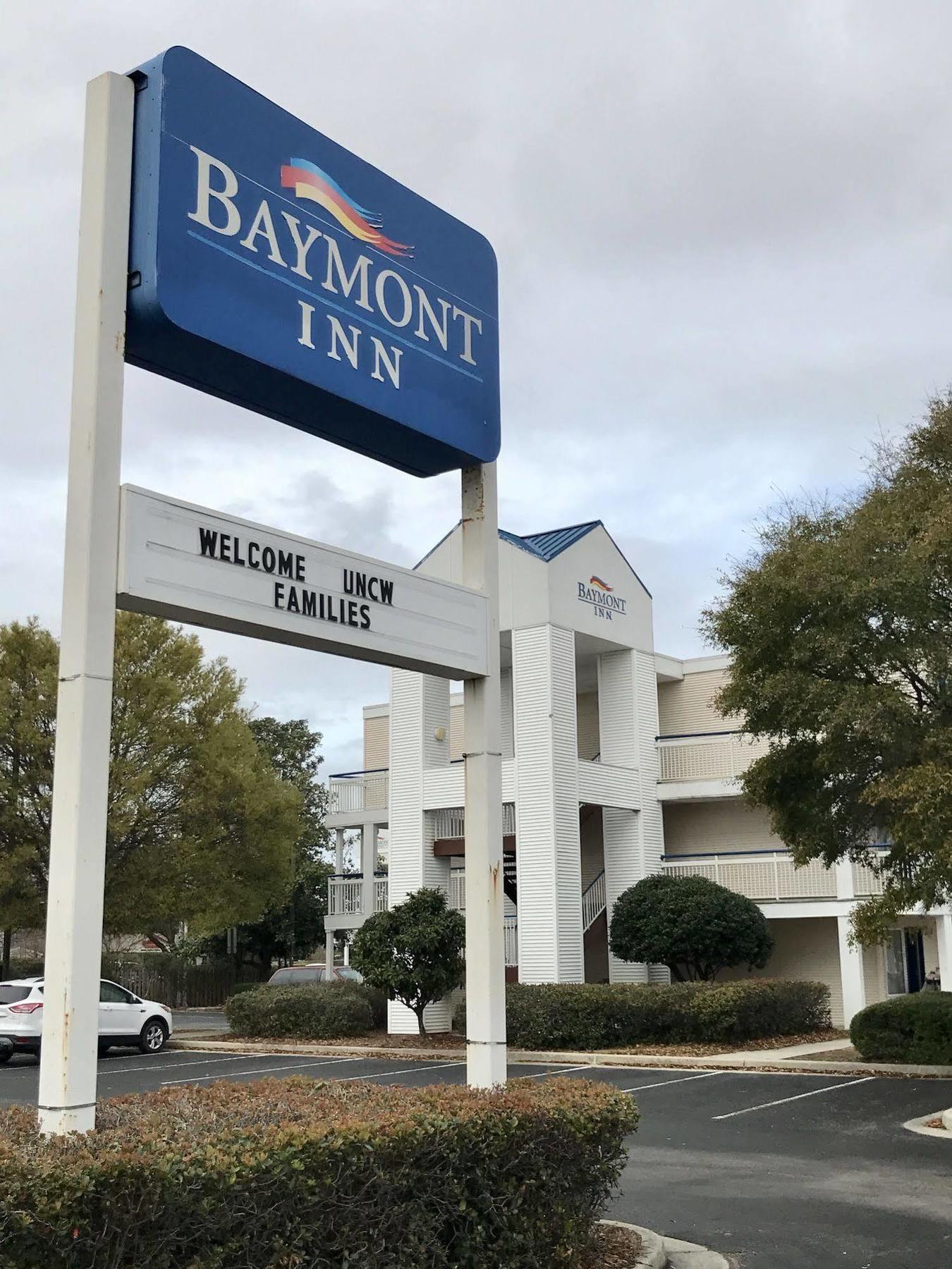 Baymont By Wyndham Wilmington Hotel Buitenkant foto